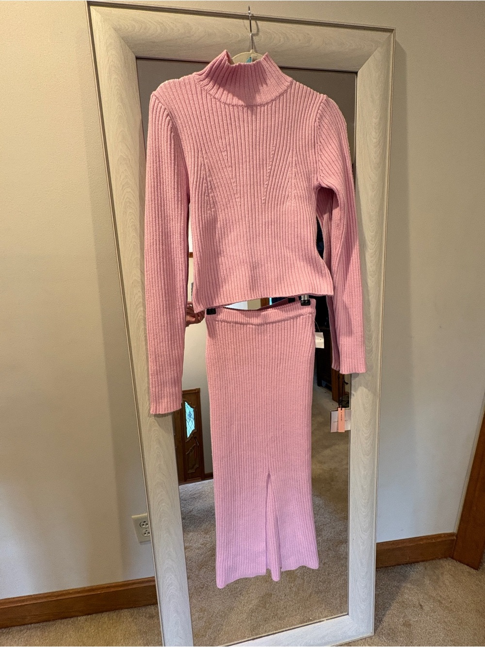 Pink Ribbed Knit Two-Piece Skirt Set